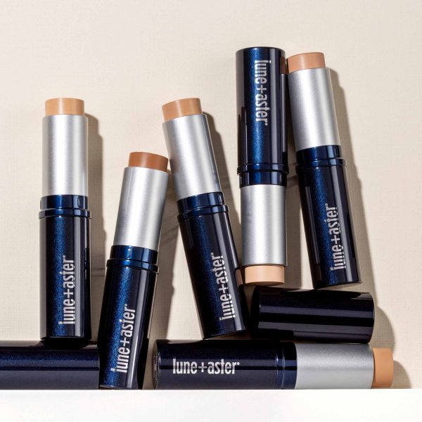 Dawn to Dusk Foundation Stick on Sale