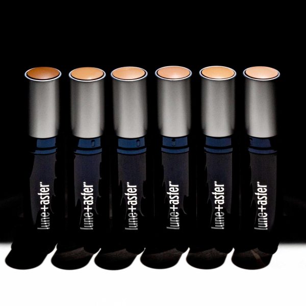 Dawn to Dusk Foundation Stick on Sale